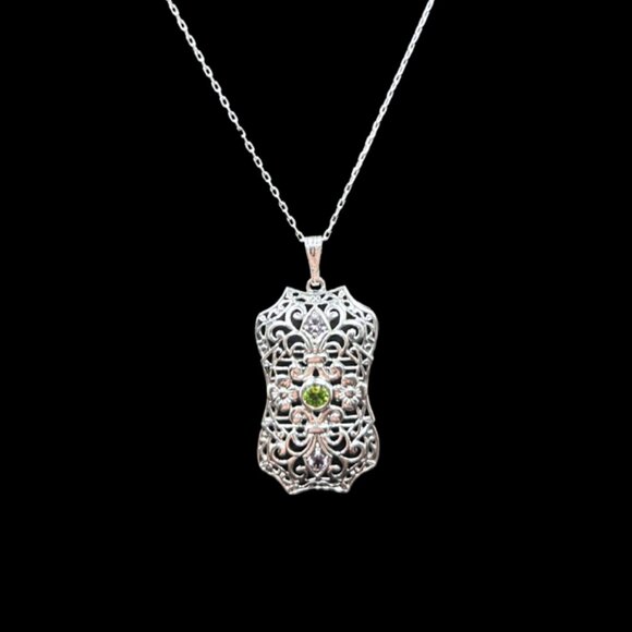 Jewelry - Sterling Silver Green Peridot Filigree Pendant Art Deco on 925 Silver Chain